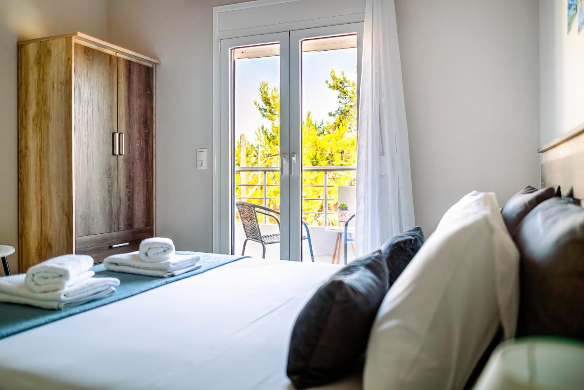 Holiday House Heraklion Deluxe Exterior photo